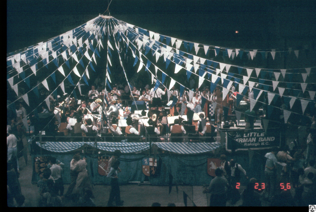 1982 10 02 Oktoberfest 24.jpg